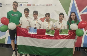 Soha nem látott magyar sikersorozat az informatikai diákolimpiákon